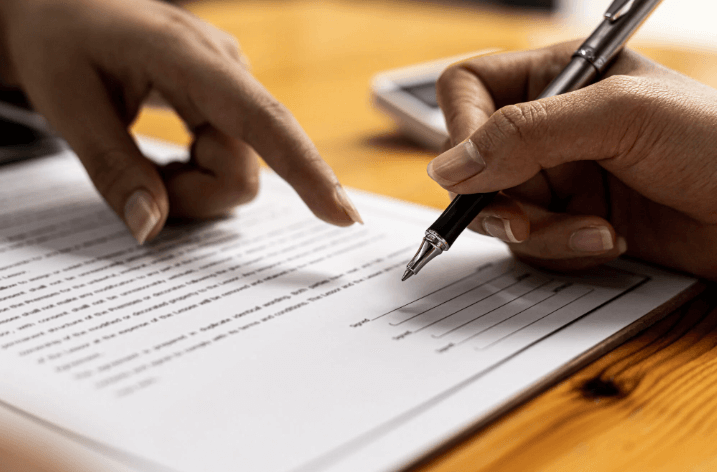 Important Lessons on Avoiding Common Pitfalls in Contract Drafting